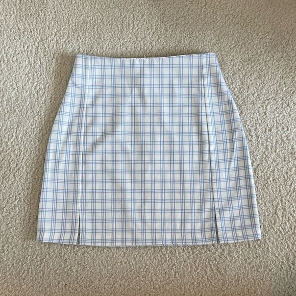 Brandy Melville Office Siren Plaid Classy Mini Skirt - Picture 2 of 7